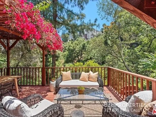 6920 Woody Trl, Los Angeles, CA 90068