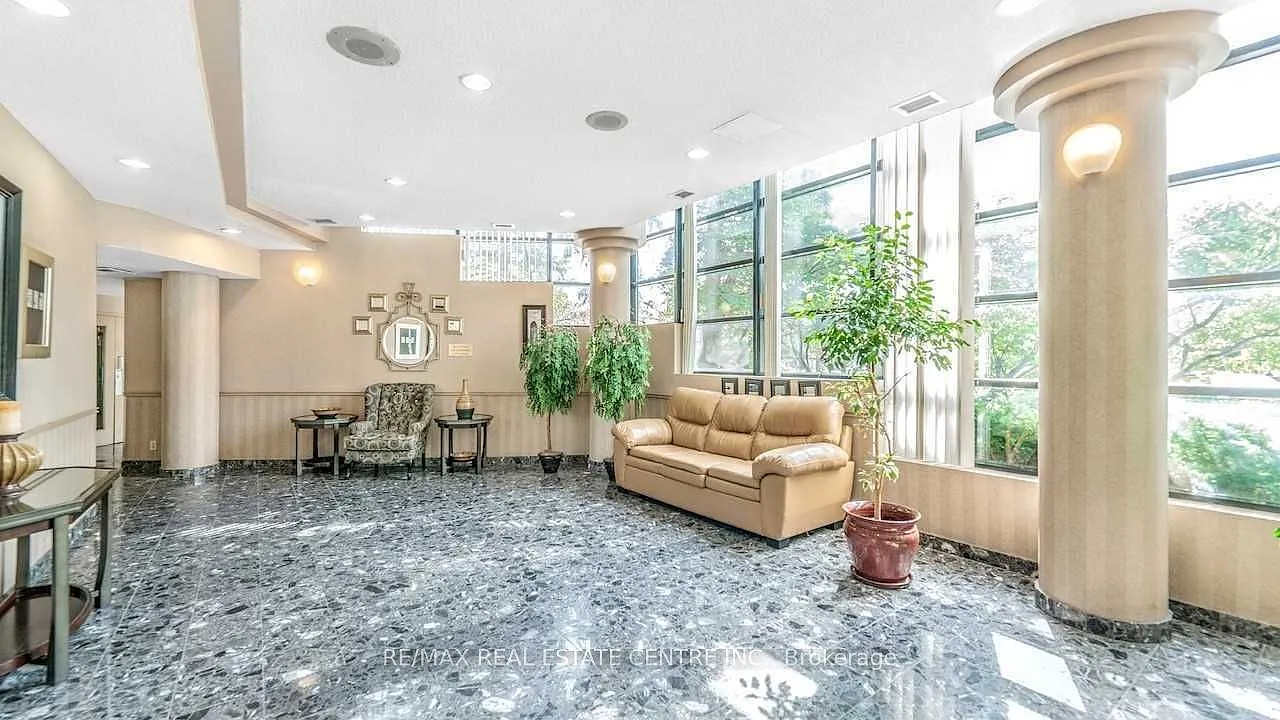 2 bed, $2,700 — Photo 4
