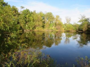 9800 N Route Z, Centralia, MO 65240