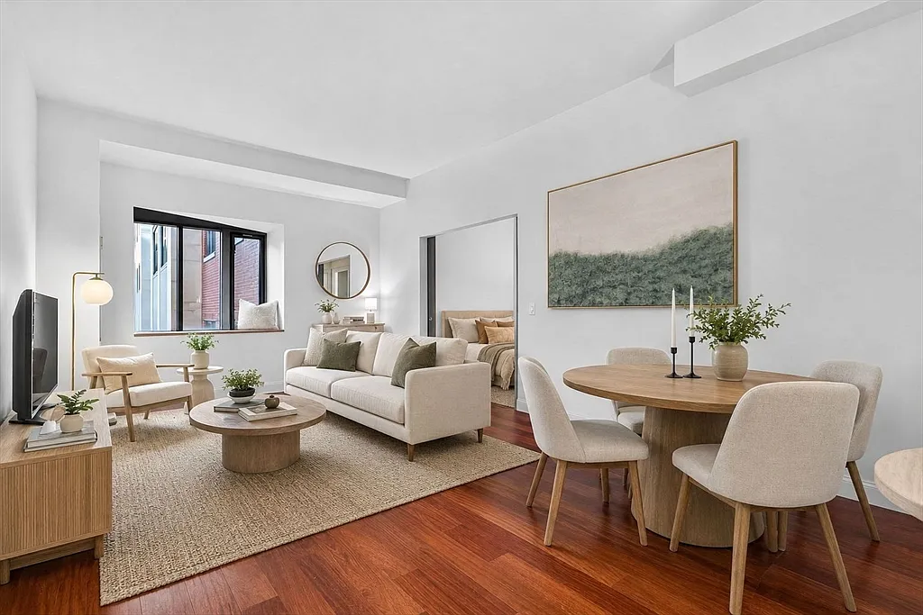 2 bed, 1.5 bath, 939 sqft, $4,100 — Photo 2