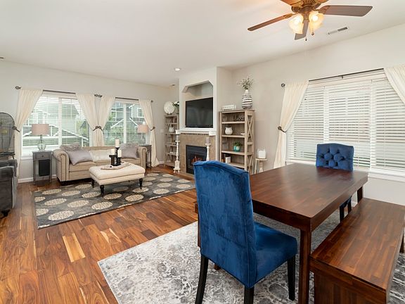 5th image of 522 50th St SE