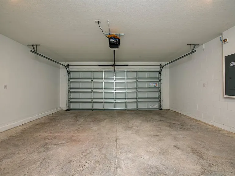 338 Rustic Rail Dr — Photo 21