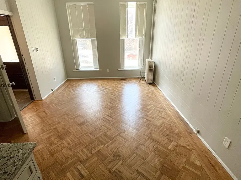 2927 N Calvert St — Photo 2