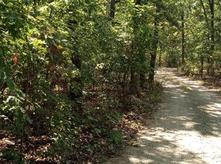 89 Middle Earth Trl, Louisburg, MO 65685