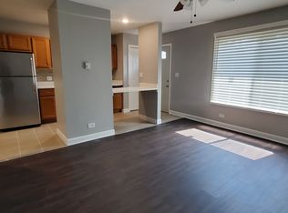 1412 N Cedar Lake Rd #1, Round Lake, IL 60073