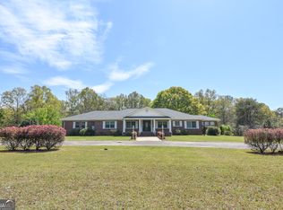 401 Oxford Cir, Concord, GA 30206