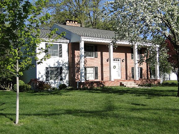 2nd image of 3446 Highland Dr