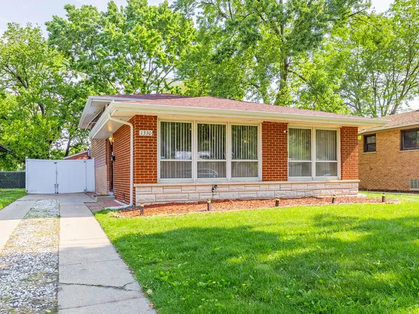 1330 E 146th St, Dolton, IL 60419