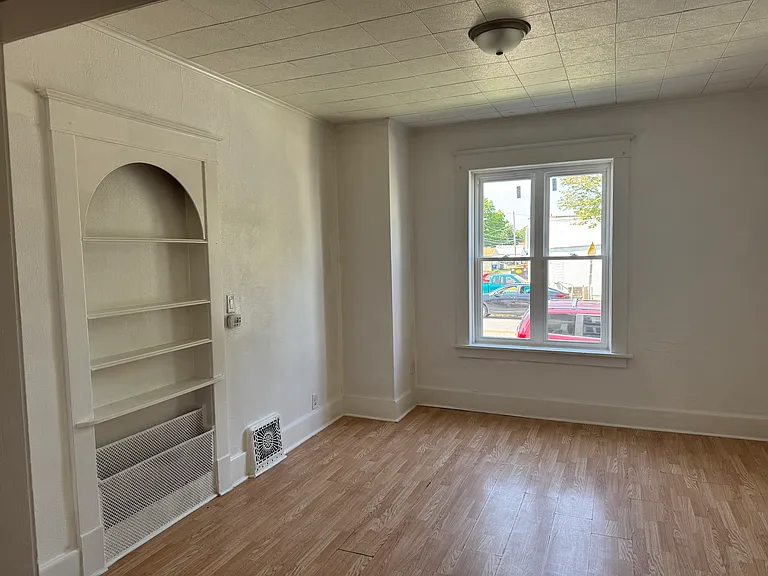 1417 Washington St — Photo 4