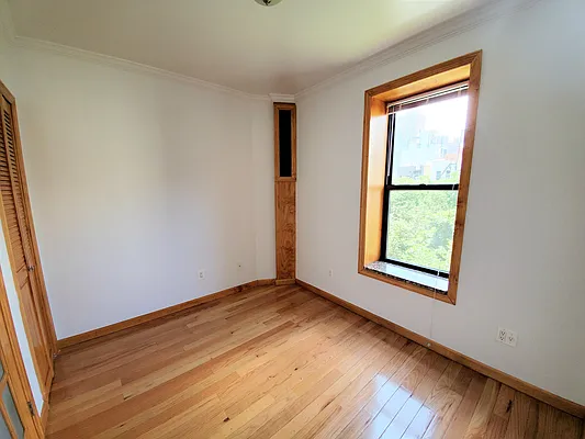 Rented by Douglas Elliman | media 18