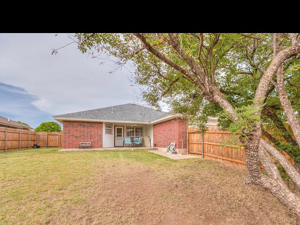 1st image of 3570 Grandview Dr