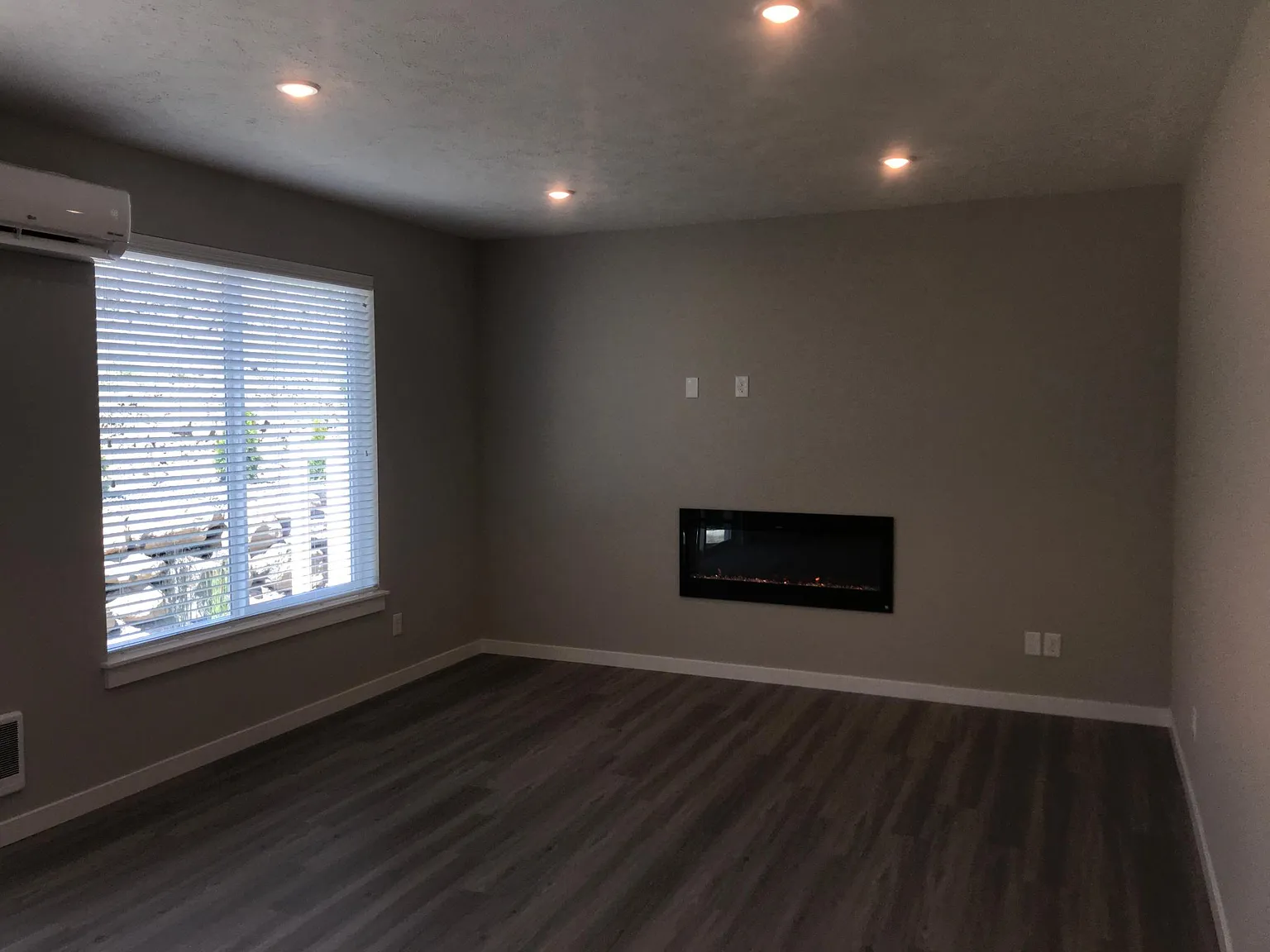 1690 S Nettleton Ln — Photo 4