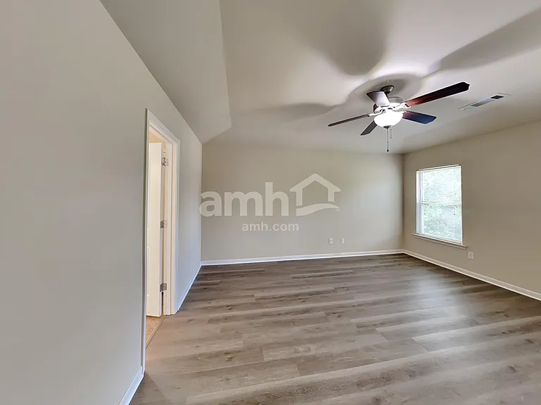 491 Twain Cir SE — Photo 11