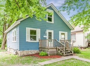 1215 19th Ave SW, Cedar Rapids, IA 52404