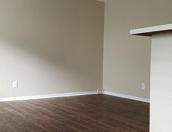 5th image of 309 Stratford St APT 13