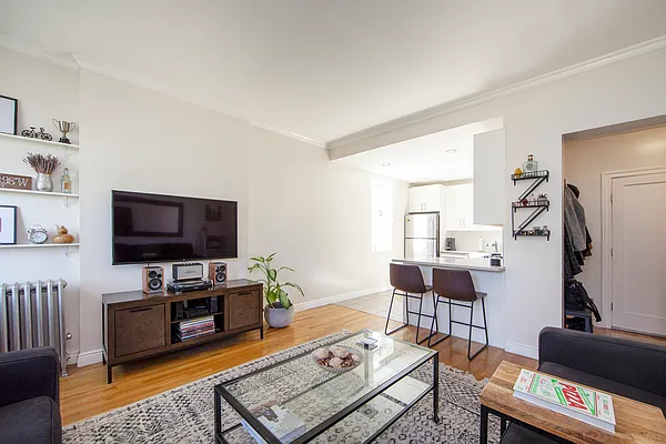 Rented by Douglas Elliman | media 14