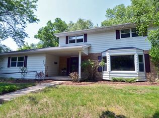 302 Yosemite Trl, Madison, WI 53705