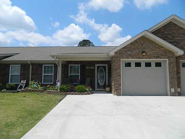 1st image of 2103 Applebrook Dr