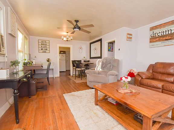 5th image of 1826 W Avenue K