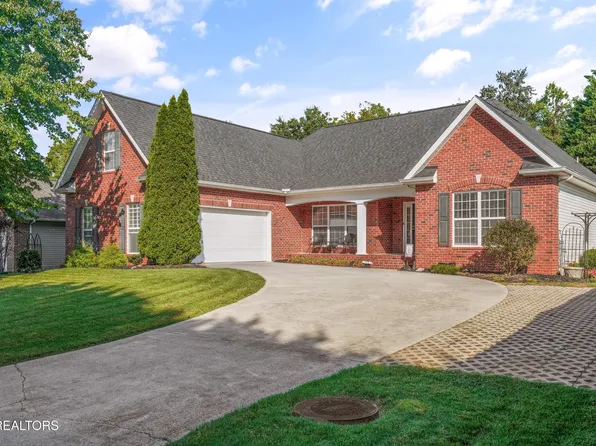 5705 Rhyne Cove Ln, Knoxville, TN 37931
