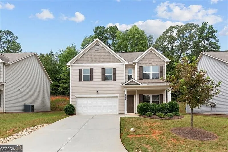 4 bed, 2.5 bath, 2045 sqft, $2,200 — Photo 1