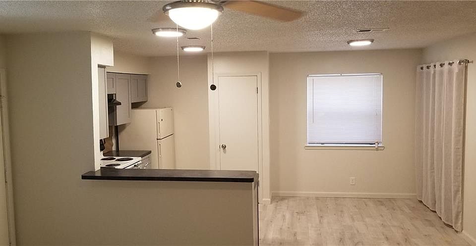 1st image of 5304 Saint Georges Grn APT A