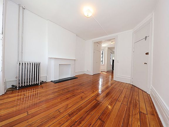 5th image of 268 W 12th St #E4