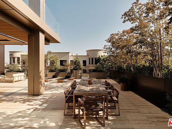 3rd image of 8899 Beverly Blvd #4C