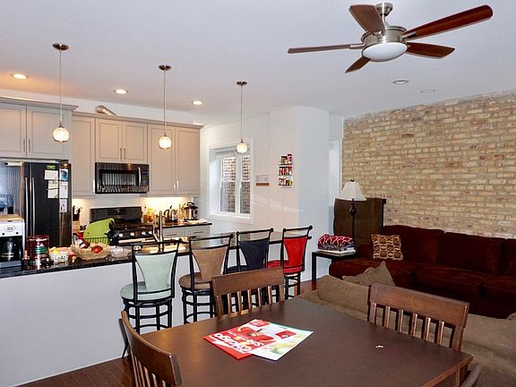 2nd image of 1111 N Ashland Ave APT 3R
