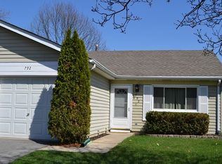 792 Clearwood Ct, Aurora, IL 60504
