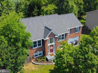 60 Dawson Dr, Fredericksburg, VA 22405