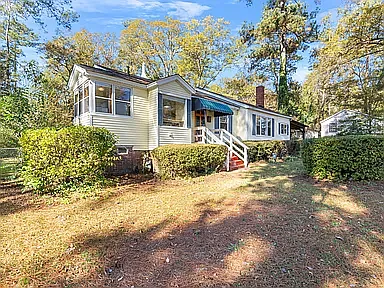 2347 Byrnes Dr — Photo 3