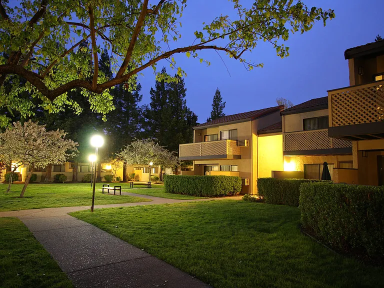 Valley Plaza Villages — Photo 17