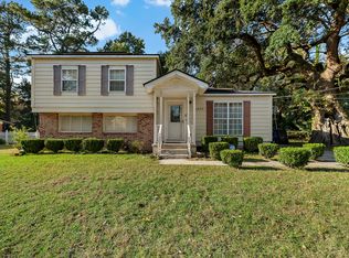1866 Manigault Pl, Charleston, SC 29407