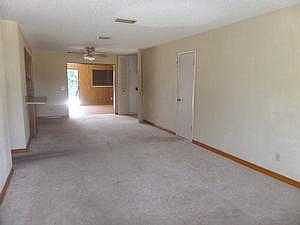 Living Room/Dining Area