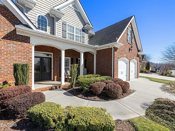 2nd image of 1208 Whisper Trace Ln