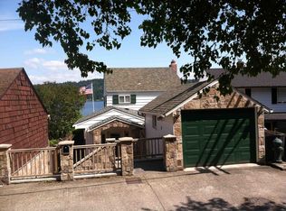 12348 Riviera Pl NE, Seattle, WA 98125