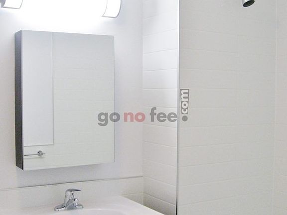 5th image of 401 W 25th St APT 2C