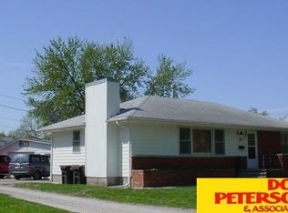 415 E 17th St, Fremont, NE 68025