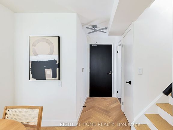4th image of 96 Saint Patrick St #Penthouse 8
