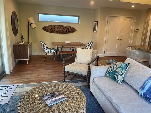 2nd image of 537 1/2 Fern Glen Ave
