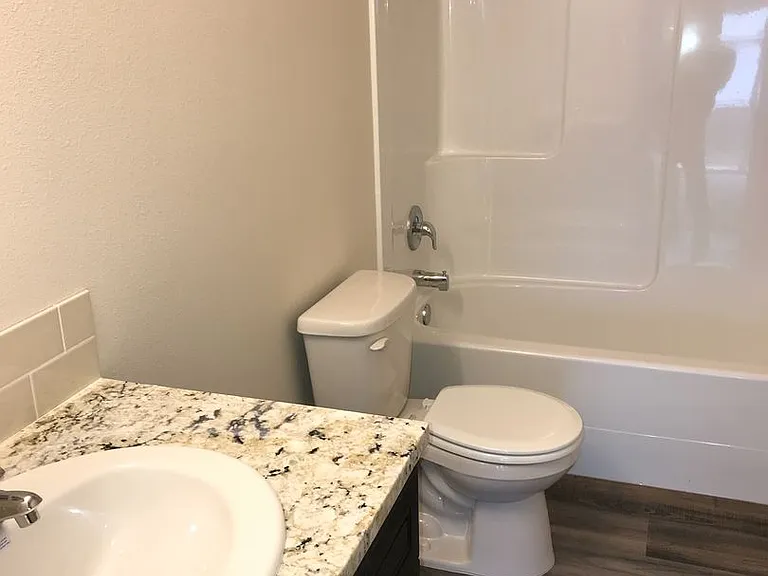 613 S Locust Ln #A — Photo 11