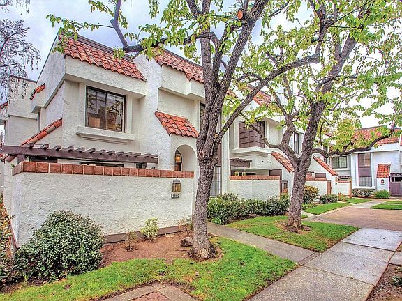 2nd image of 19852 Portal Plz