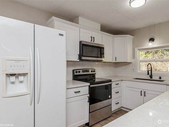 5th image of 130 N Olympic Way
