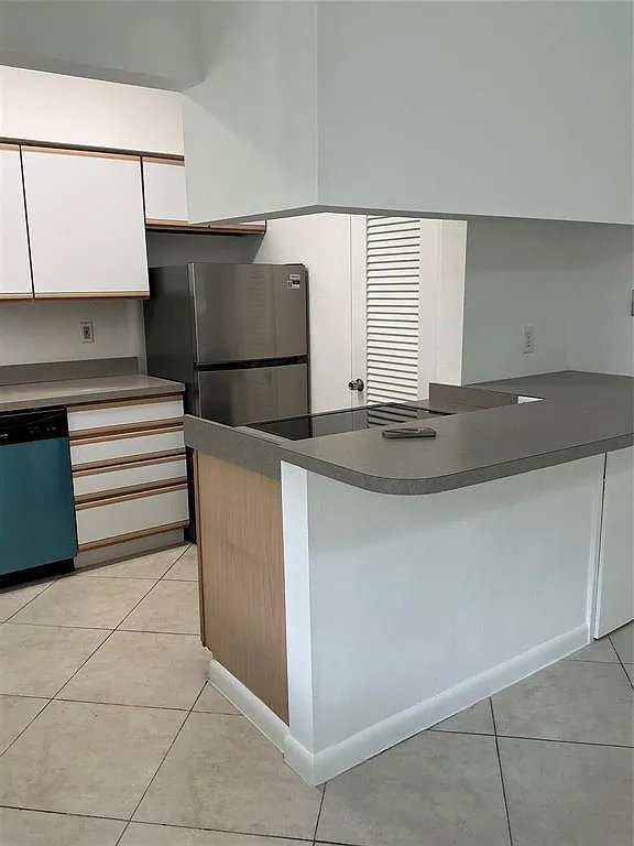 1 bed, 1.0 bath, 700 sqft, $1,600 — Photo 1