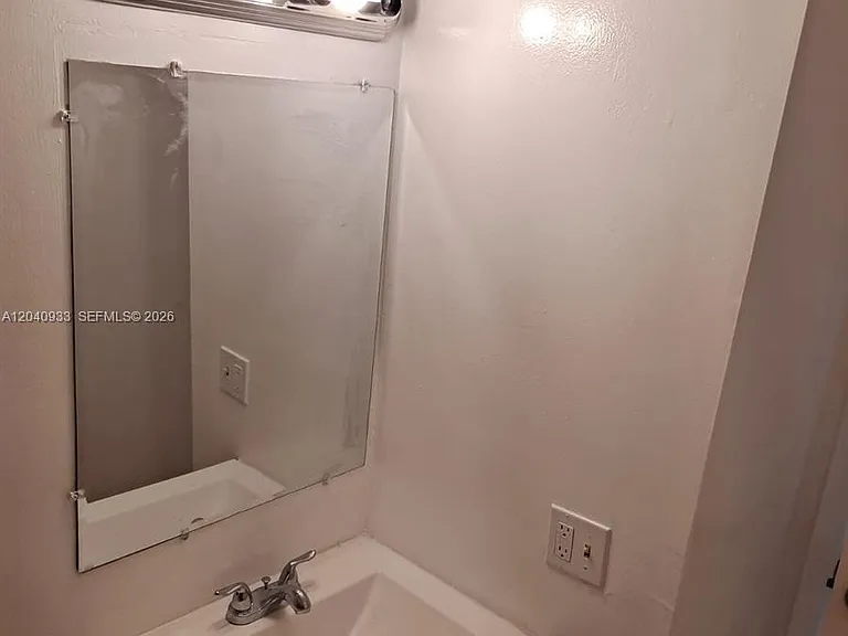 2560 NW 52nd Ave #C18 — Photo 9