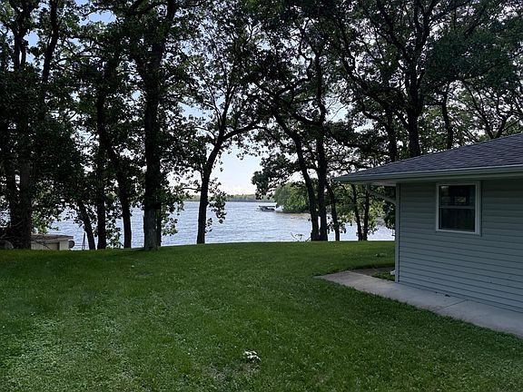 5th image of 16223 Oster Point Rd