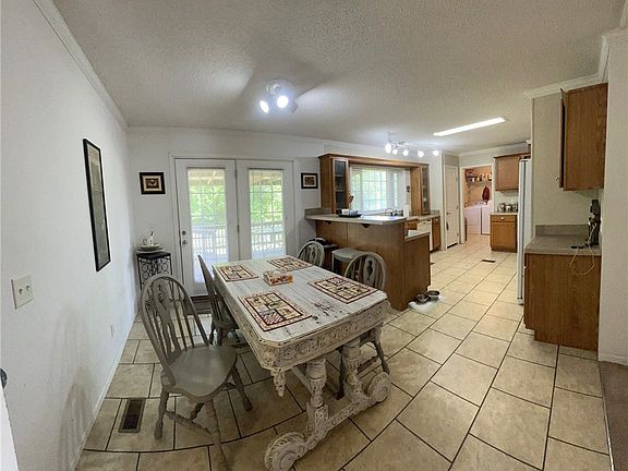 4th image of 17003 Ross Rd