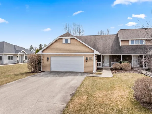 4587 Winged Foot Ct Unit 112, Egg Harbor, WI 54209