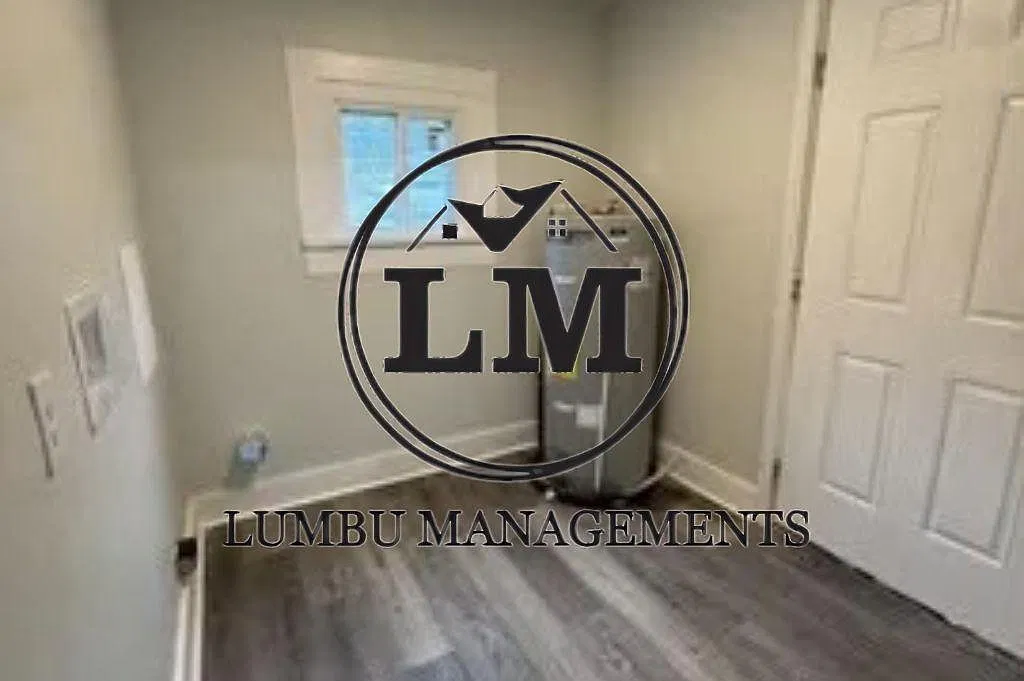 234 W James St — Photo 3